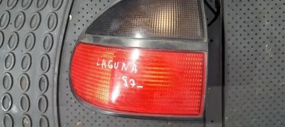 Renault Laguna I Rear/tail lights