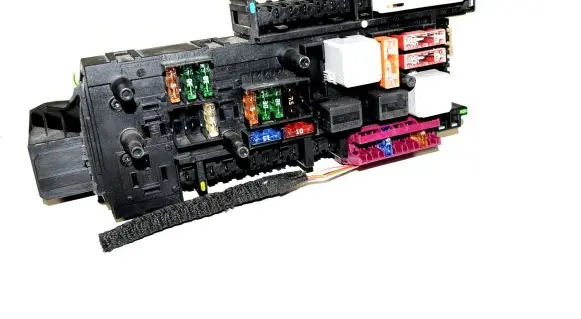 Mercedes-Benz E C207 W207 Fuse box set