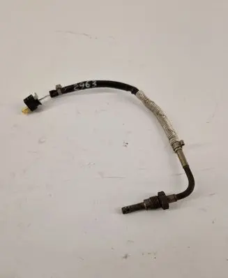 Mercedes-Benz CLA C117 X117 W117 Lambda probe sensor A0009056704