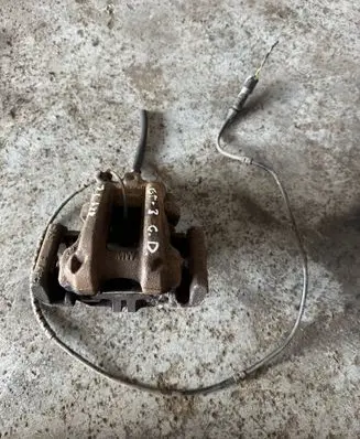 Rear brake caliper