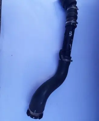 Intercooler hose/pipe