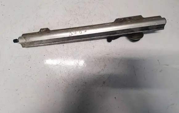 Volvo S80 Fuel main line pipe 9186836