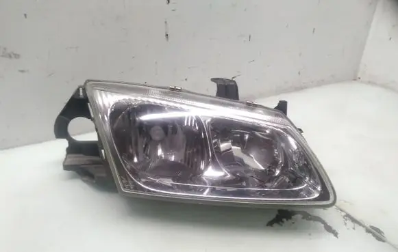 Nissan Almera N16 Headlight/headlamp 89003330