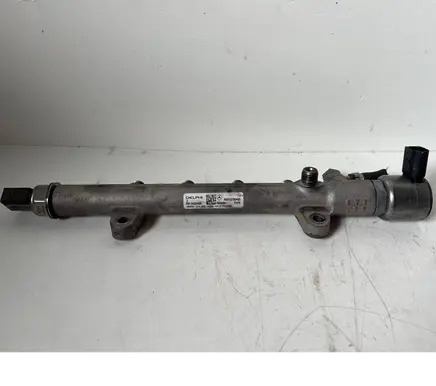 Mercedes-Benz A W176 Fuel main line pipe A6510700495 R9144Z240A