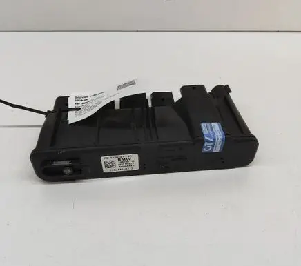 BMW 3 G20 G21 Current control relay 8638551