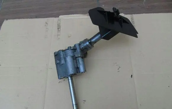 Audi A4 S4 B5 8D Oil pump 026115153A