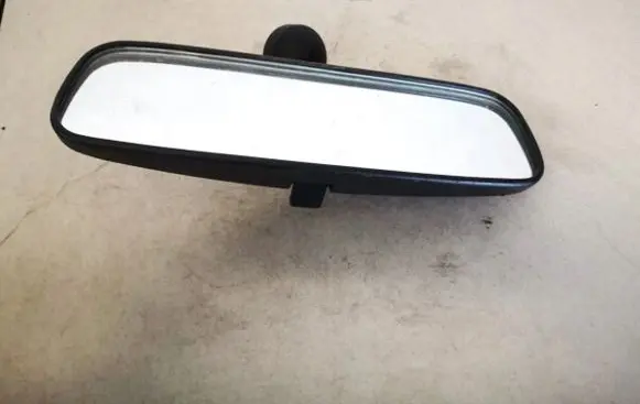 Subaru Legacy Rear view mirror (interior) e13010836