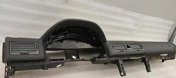 Skoda Octavia Mk1 (1U) Dashboard 1U1857091