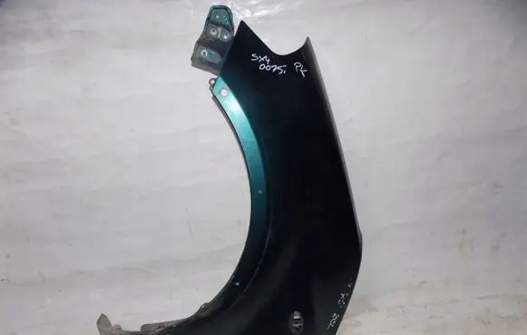 Suzuki SX4 Fender fery4565464qpwpbg