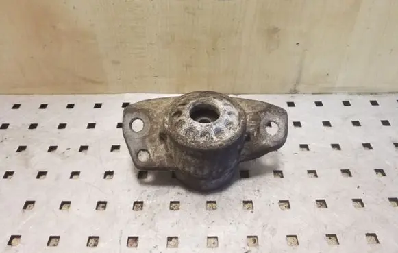 Audi A6 S6 C7 4G Front shock absorber mounting bracket 