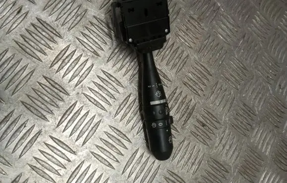 Mitsubishi Colt Wiper control stalk 0364Z79