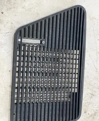 BMW 5 E28 Rear air vent grill 19299100