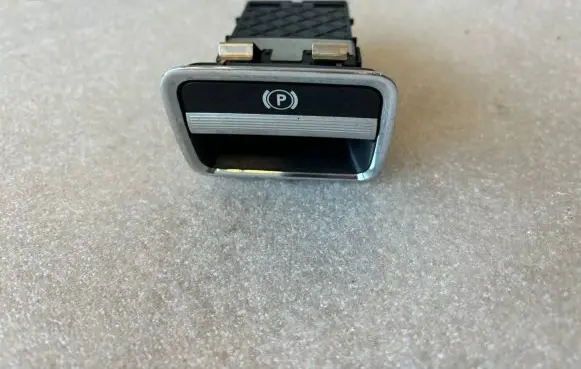 Mercedes-Benz S W221 Hand parking brake switch A2215401445 0307896 2215401445
