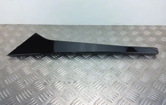 Audi Q8 Tailgate trim 4M8854871B
