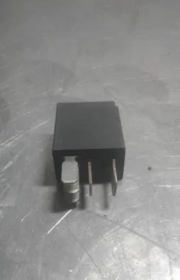Opel Insignia A Other relay 13500117