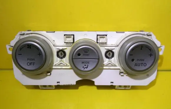 Mazda 6 Climate control/heater control trim 