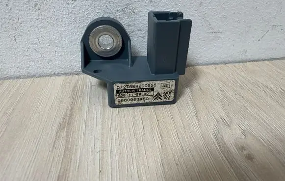 Peugeot 308 Airbag deployment crash/impact sensor 07276BR200956 608115800 9660923480