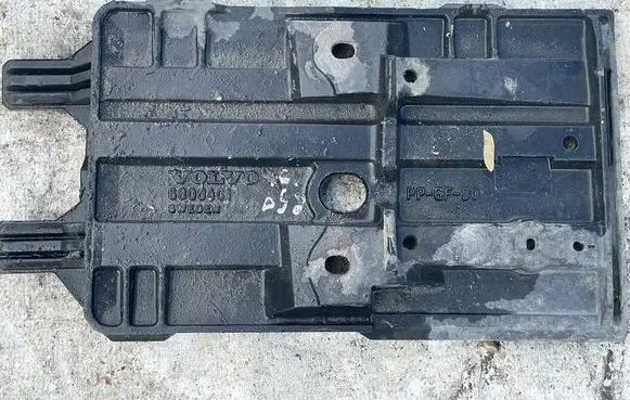 Volvo S70 V70 V70 XC Battery box tray 6800401