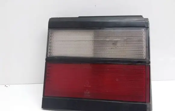 Volkswagen PASSAT B3 Tailgate rear/tail lights 333945107