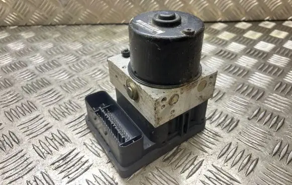 Volkswagen Bora ABS Pump 1C0907379N 00007886E1 10096003363