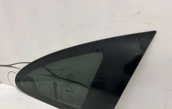 Honda CR-V Rear side window E643R006723