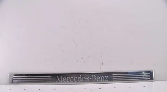 Mercedes-Benz E W212 Front sill trim cover A2126860936