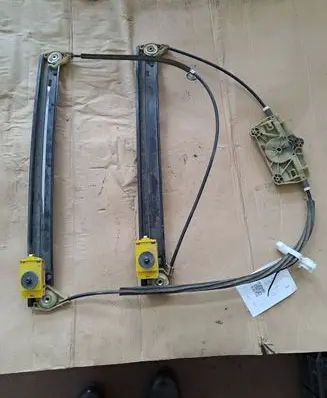 Audi A6 S6 C6 4F Front window lifting mechanism without motor