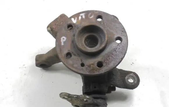 Mercedes-Benz Vito Viano W638 Front wheel hub spindle knuckle