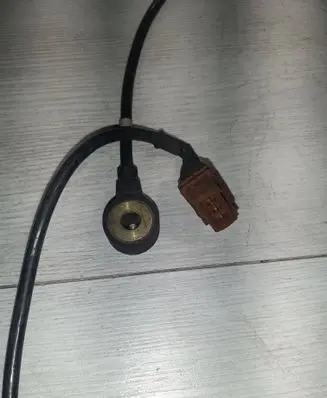 Volvo S40, V40 Detonation knock sensor 9146213