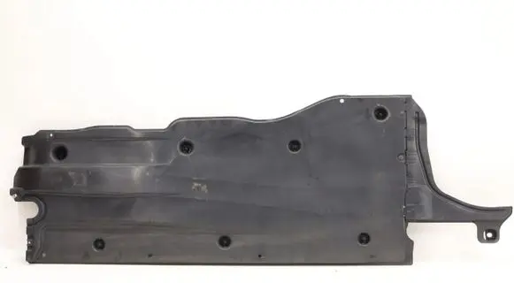 Volkswagen Golf VIII Engine splash shield/under tray 5QA825202D5785171