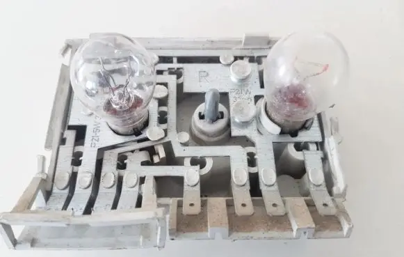 Audi 80 90 B3 Tail light bulb cover holder 29632201