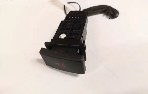 Toyota Avensis T250 Hazard light switch 157963