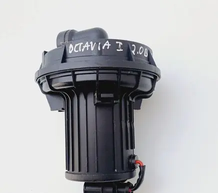 Skoda Octavia Mk1 (1U) Secondary air pump 06A131333C 06A959253B