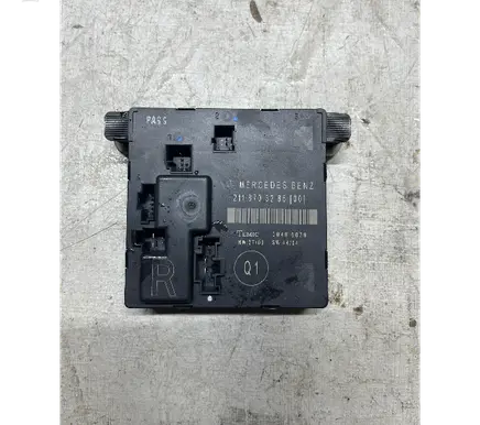 Mercedes-Benz E W211 Door control unit/module 2118703285 00406079