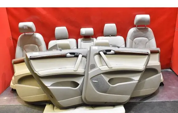 Audi Q7 4L Seat set