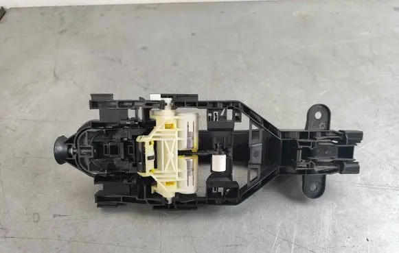 Rear door exterior handle