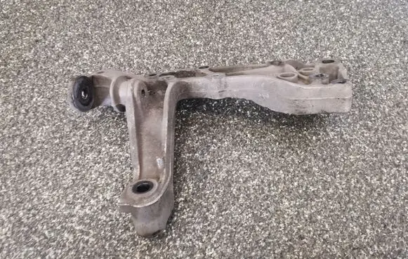 Volkswagen Touran I Front lower control arm/wishbone 1K0199296E