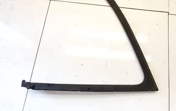 Renault Scenic II - Grand scenic II Other front door trim element 82002332