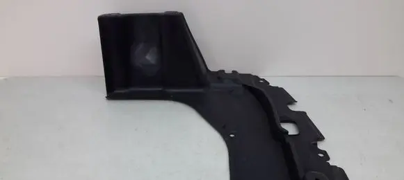 Toyota Yaris Engine splash shield/under tray 