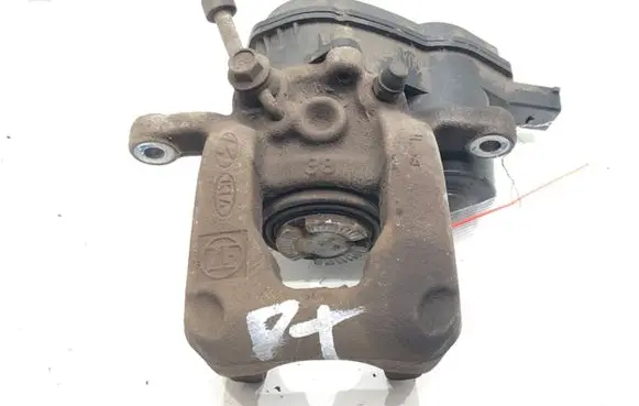 KIA Sportage Rear brake caliper 58230-CZ600