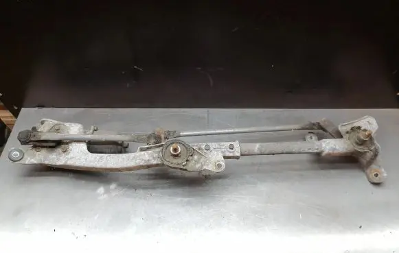 Mitsubishi Lancer X Front wiper linkage and motor
