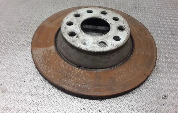Volkswagen PASSAT B6 Rear brake disc