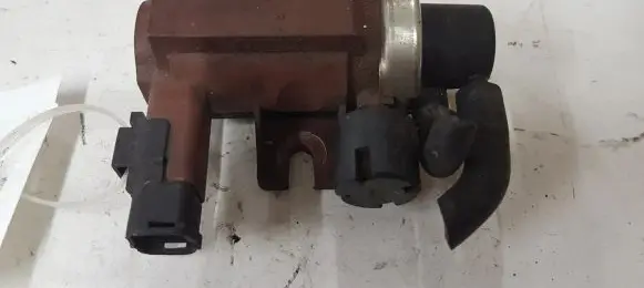 Volvo S40 Turbo solenoid valve 70096602 9650098380