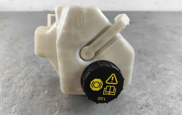 Land Rover Discovery Sport Brake fluid reservoir LR061404