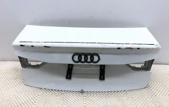 Audi A3 S3 8V Tailgate/trunk/boot lid 