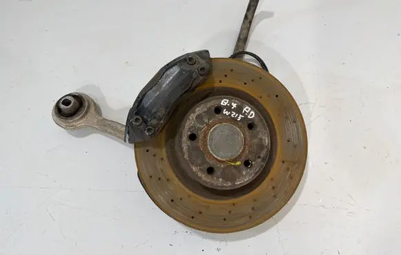 Mercedes-Benz CL C215 Front wheel hub A2203300120 A2203303820 A2203304411
