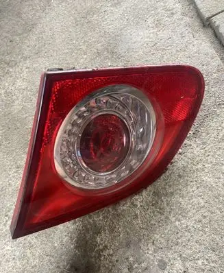Volkswagen PASSAT B6 Tailgate rear/tail lights