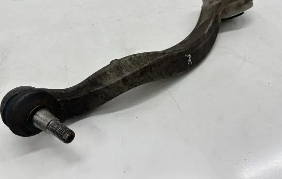 Mercedes-Benz E W212 Front lower control arm/wishbone