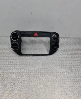 Volkswagen Tiguan Dash center air vent grill 5M0858071K