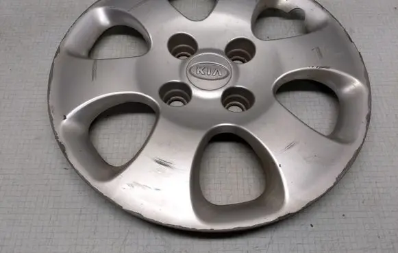 KIA Cerato R15 wheel hub/cap/trim 529602F601